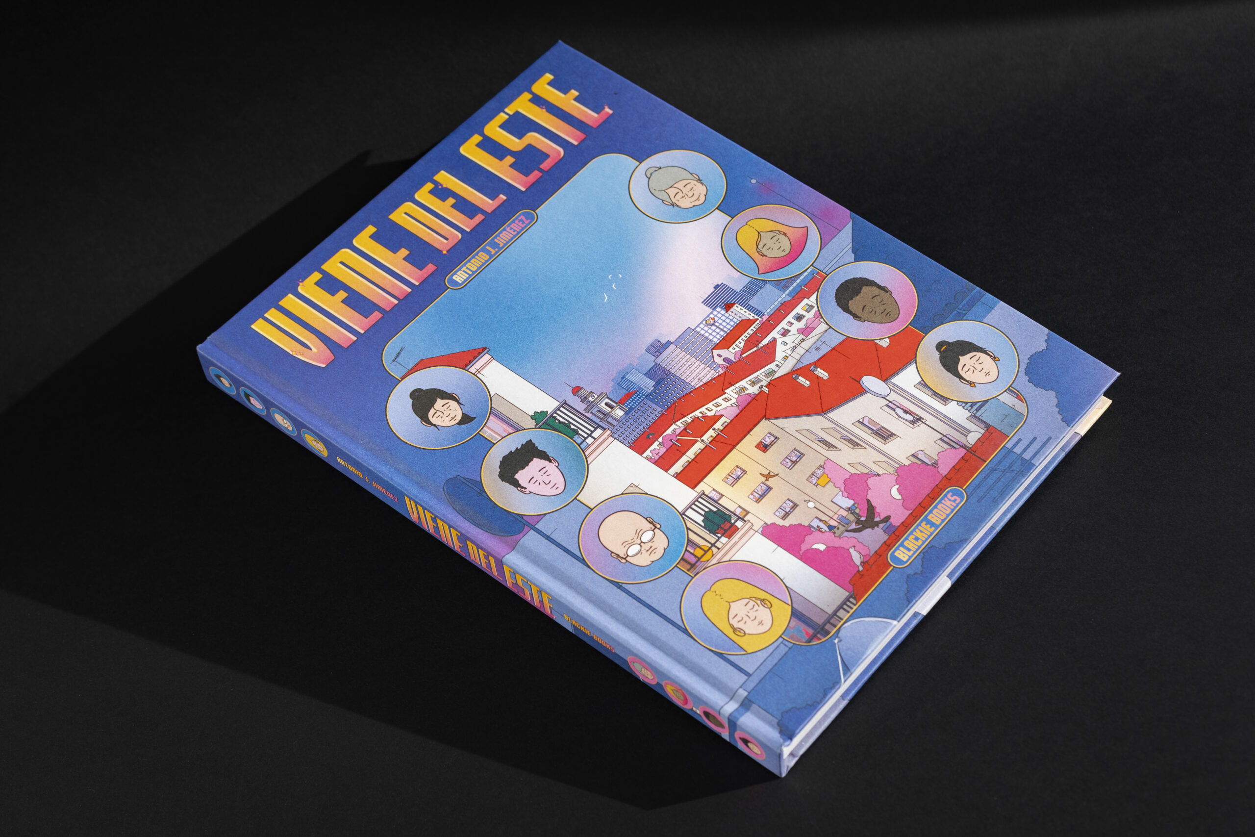 Viene del Este_Antonio J. Jiménez_Blackie Books